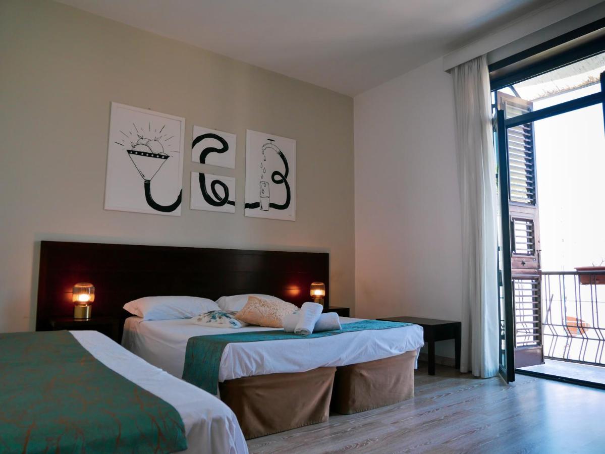 My Friend Antonia Bed & Breakfast Barcellona-Pozzo di Gotto Exterior photo