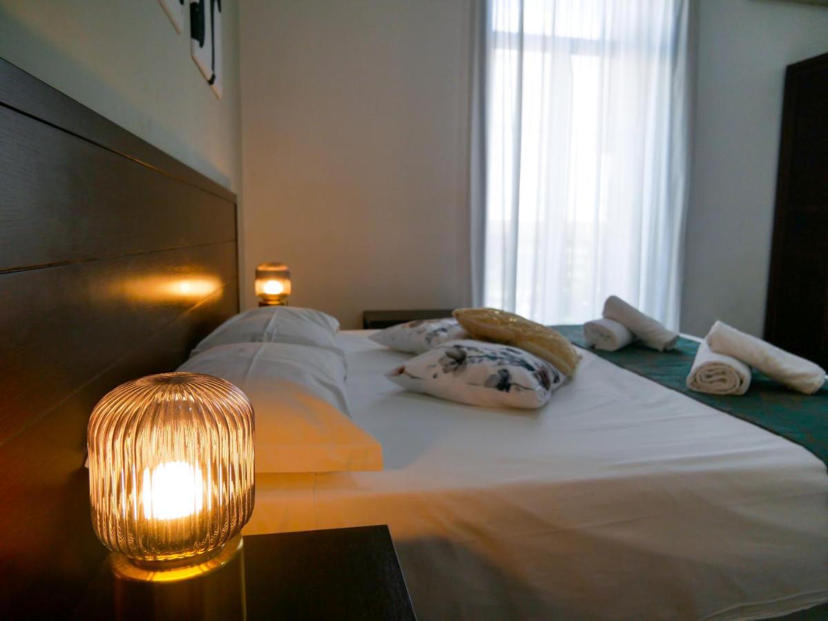 My Friend Antonia Bed & Breakfast Barcellona-Pozzo di Gotto Exterior photo